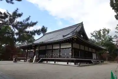 仁和寺の本殿・本堂