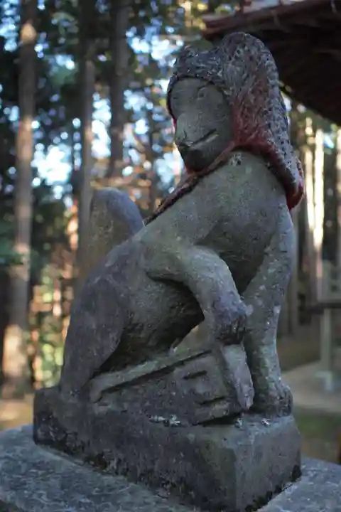 朝日稲荷神社の狛犬