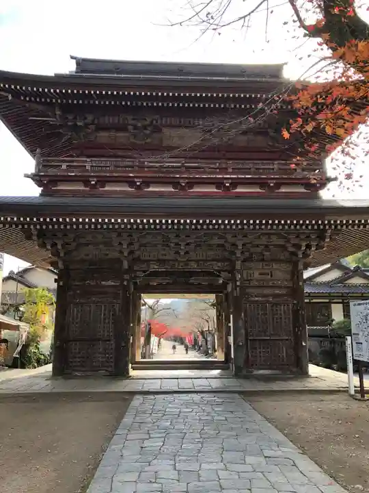華厳寺の山門・神門