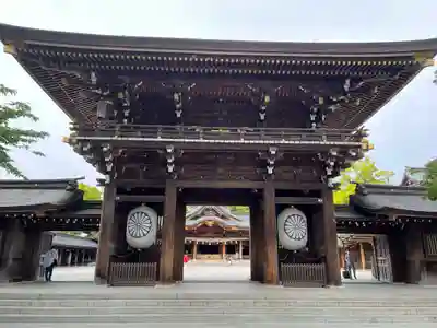 寒川神社の山門・神門