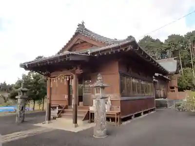 国片主神社の本殿・本堂