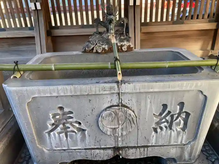 鷲神社の手水舎