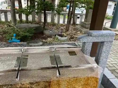 烈々布神社の手水舎