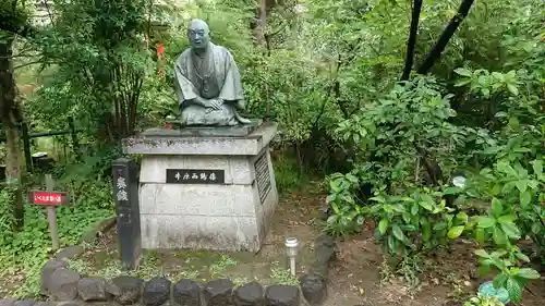 難波大社　生國魂神社の像
