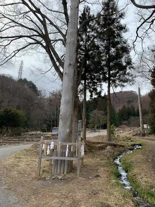 諏訪大社上社前宮のその他建物