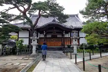 大法寺の本殿・本堂