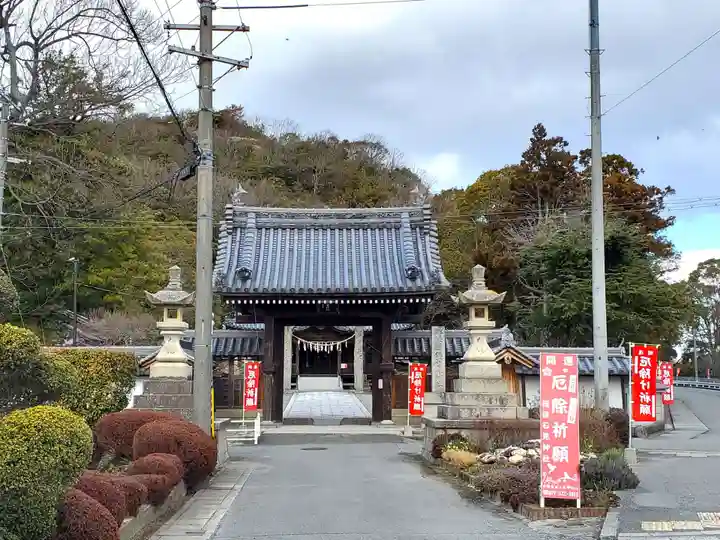 揖保石見神社の山門・神門