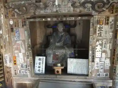 円通三匝堂(さざえ堂)の仏像