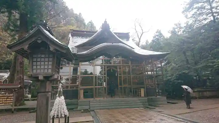 金剱宮の本殿・本堂