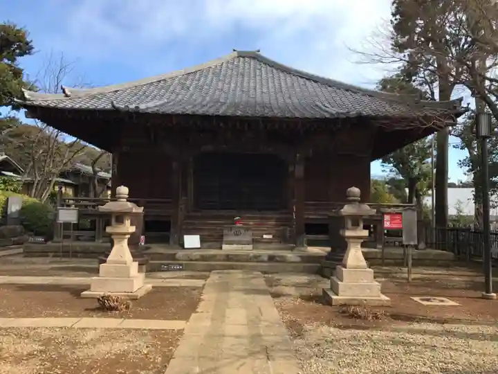 護国寺の本殿・本堂