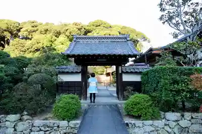 光明院の山門・神門