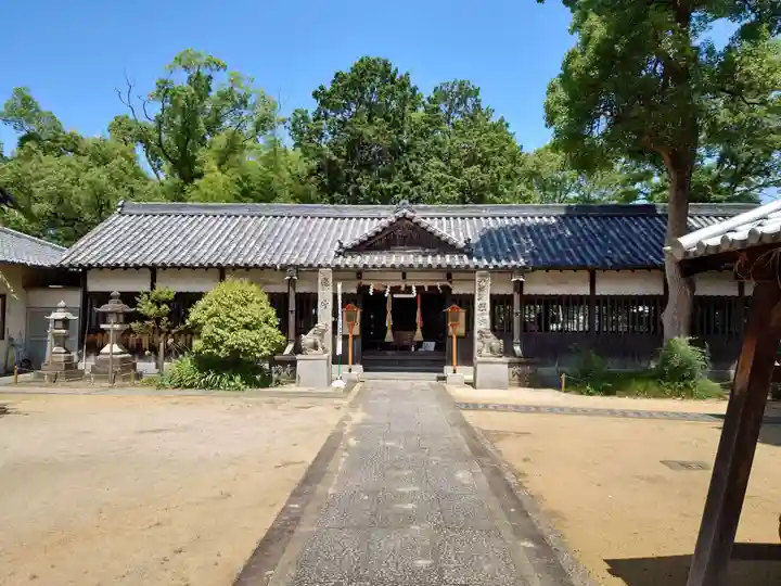 市場稲荷神社の本殿・本堂