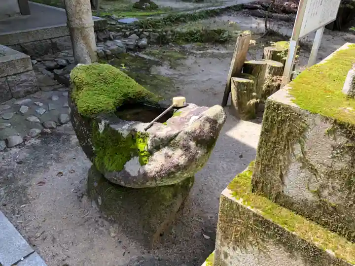 御自作天満宮の手水舎