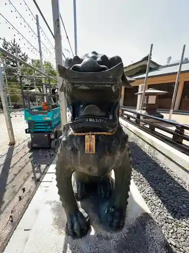 三重縣護國神社の狛犬