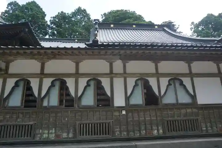 身延山奥之院思親閣の本殿・本堂