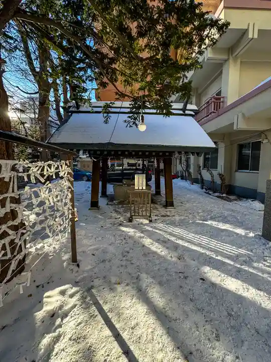 三吉神社の手水舎