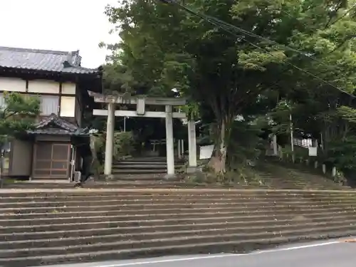 美和神社の鳥居