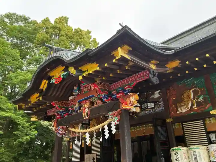 秩父神社の{uncategorized: "未分類", other: "その他", undefined: "問題あり", building: "その他建物", grave: "お墓", sacred_gate: "鳥居", guardian: "狛犬", statue: "像", buddha: "仏像", history: "歴史", nature: "自然", garden: "庭園", animal: "動物", pagoda: "塔", temizu: "手水舎", mountain_gate: "山門・神門", sanctuary: "本殿・本堂", subordinate: "末社・摂社", art: "芸術", scenery: "景色", jizo: "地蔵", ema: "絵馬", goshuin: "御朱印", omikuji: "おみくじ", items: "授与品その他", amulet: "お守り", goshuincho: "御朱印帳", eats: "食事", festival: "お祭り", votive_dance: "神楽", shichigosan: "七五三参", wedding: "結婚式", experience: "体験その他", initially: "初詣", around: "周辺", anti_infection: "感染症対策"}