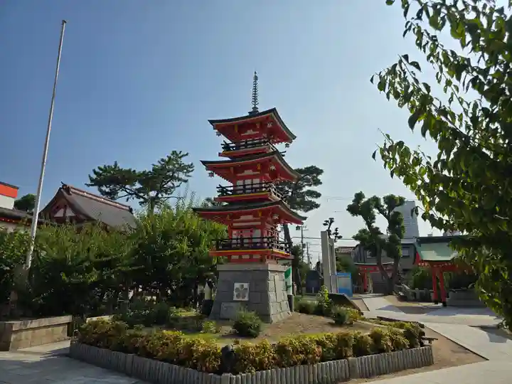 綱敷天満宮の塔