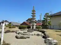 彰見寺の{uncategorized: "未分類", other: "その他", undefined: "問題あり", building: "その他建物", grave: "お墓", sacred_gate: "鳥居", guardian: "狛犬", statue: "像", buddha: "仏像", history: "歴史", nature: "自然", garden: "庭園", animal: "動物", pagoda: "塔", temizu: "手水舎", mountain_gate: "山門・神門", sanctuary: "本殿・本堂", subordinate: "末社・摂社", art: "芸術", scenery: "景色", jizo: "地蔵", ema: "絵馬", goshuin: "御朱印", omikuji: "おみくじ", items: "授与品その他", amulet: "お守り", goshuincho: "御朱印帳", eats: "食事", festival: "お祭り", votive_dance: "神楽", shichigosan: "七五三参", wedding: "結婚式", experience: "体験その他", initially: "初詣", around: "周辺", anti_infection: "感染症対策"}