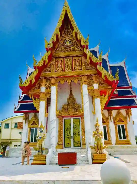 ワットパクナム日本別院の本殿・本堂