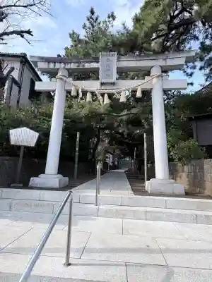登渡神社の{uncategorized: "未分類", other: "その他", undefined: "問題あり", building: "その他建物", grave: "お墓", sacred_gate: "鳥居", guardian: "狛犬", statue: "像", buddha: "仏像", history: "歴史", nature: "自然", garden: "庭園", animal: "動物", pagoda: "塔", temizu: "手水舎", mountain_gate: "山門・神門", sanctuary: "本殿・本堂", subordinate: "末社・摂社", art: "芸術", scenery: "景色", jizo: "地蔵", ema: "絵馬", goshuin: "御朱印", omikuji: "おみくじ", items: "授与品その他", amulet: "お守り", goshuincho: "御朱印帳", eats: "食事", festival: "お祭り", votive_dance: "神楽", shichigosan: "七五三参", wedding: "結婚式", experience: "体験その他", initially: "初詣", around: "周辺", anti_infection: "感染症対策"}