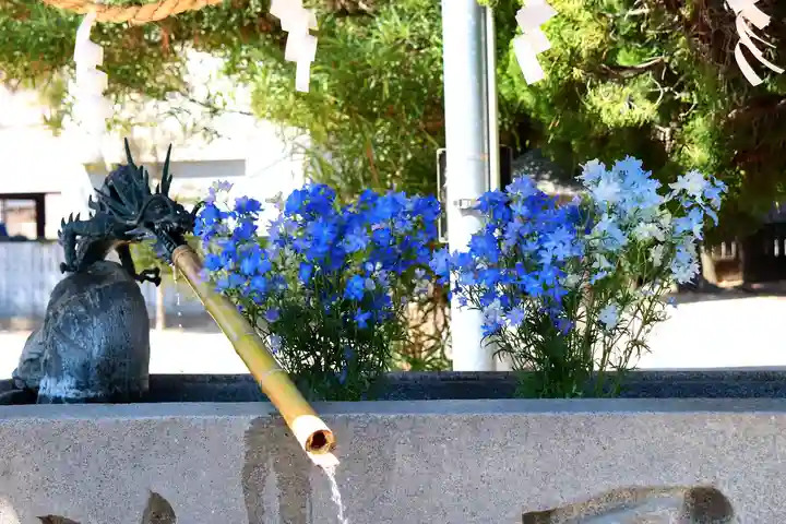 三津厳島神社の手水舎