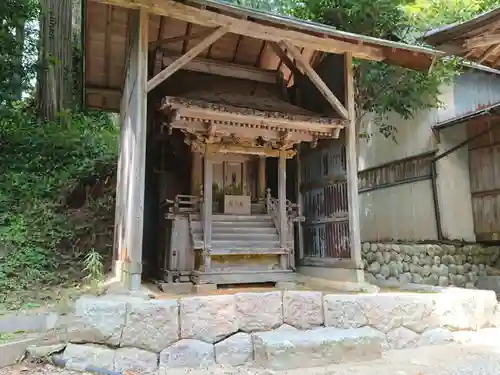 白鳥神社の本殿・本堂