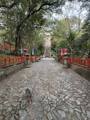 紀州東照宮の{uncategorized: "未分類", other: "その他", undefined: "問題あり", building: "その他建物", grave: "お墓", sacred_gate: "鳥居", guardian: "狛犬", statue: "像", buddha: "仏像", history: "歴史", nature: "自然", garden: "庭園", animal: "動物", pagoda: "塔", temizu: "手水舎", mountain_gate: "山門・神門", sanctuary: "本殿・本堂", subordinate: "末社・摂社", art: "芸術", scenery: "景色", jizo: "地蔵", ema: "絵馬", goshuin: "御朱印", omikuji: "おみくじ", items: "授与品その他", amulet: "お守り", goshuincho: "御朱印帳", eats: "食事", festival: "お祭り", votive_dance: "神楽", shichigosan: "七五三参", wedding: "結婚式", experience: "体験その他", initially: "初詣", around: "周辺", anti_infection: "感染症対策"}