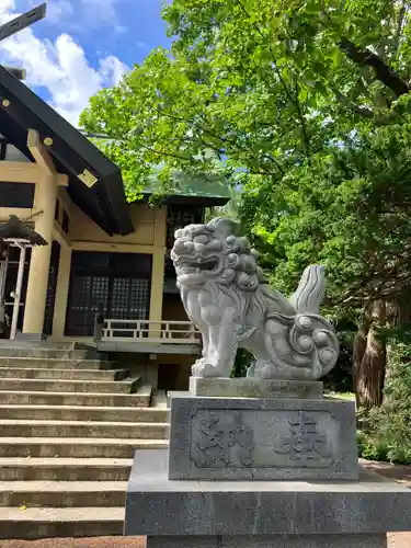 月寒神社の狛犬