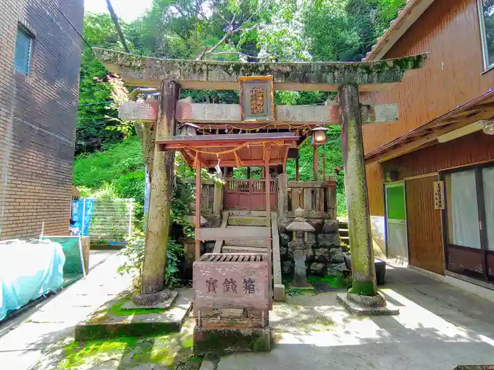 美峰稲荷神社の鳥居
