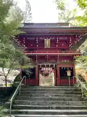 花園神社の山門