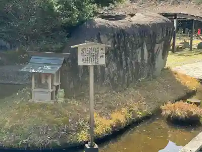 岐阜護國神社の{uncategorized: "未分類", other: "その他", undefined: "問題あり", building: "その他建物", grave: "お墓", sacred_gate: "鳥居", guardian: "狛犬", statue: "像", buddha: "仏像", history: "歴史", nature: "自然", garden: "庭園", animal: "動物", pagoda: "塔", temizu: "手水舎", mountain_gate: "山門・神門", sanctuary: "本殿・本堂", subordinate: "末社・摂社", art: "芸術", scenery: "景色", jizo: "地蔵", ema: "絵馬", goshuin: "御朱印", omikuji: "おみくじ", items: "授与品その他", amulet: "お守り", goshuincho: "御朱印帳", eats: "食事", festival: "お祭り", votive_dance: "神楽", shichigosan: "七五三参", wedding: "結婚式", experience: "体験その他", initially: "初詣", around: "周辺", anti_infection: "感染症対策"}