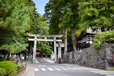 諏訪大社下社秋宮(長野県)