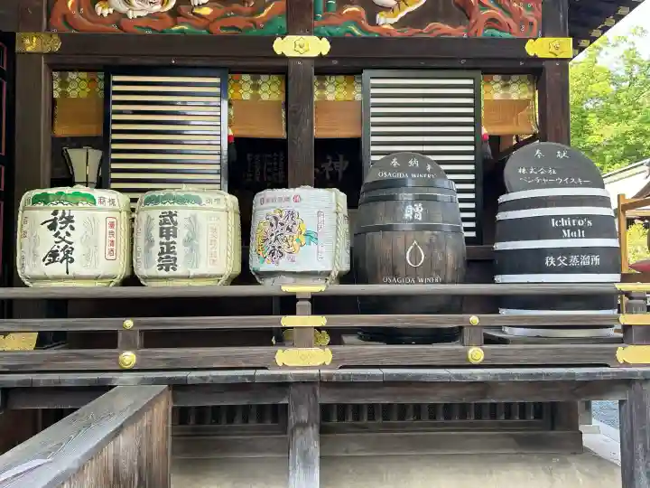 秩父神社の{uncategorized: "未分類", other: "その他", undefined: "問題あり", building: "その他建物", grave: "お墓", sacred_gate: "鳥居", guardian: "狛犬", statue: "像", buddha: "仏像", history: "歴史", nature: "自然", garden: "庭園", animal: "動物", pagoda: "塔", temizu: "手水舎", mountain_gate: "山門・神門", sanctuary: "本殿・本堂", subordinate: "末社・摂社", art: "芸術", scenery: "景色", jizo: "地蔵", ema: "絵馬", goshuin: "御朱印", omikuji: "おみくじ", items: "授与品その他", amulet: "お守り", goshuincho: "御朱印帳", eats: "食事", festival: "お祭り", votive_dance: "神楽", shichigosan: "七五三参", wedding: "結婚式", experience: "体験その他", initially: "初詣", around: "周辺", anti_infection: "感染症対策"}