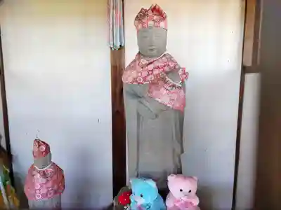 八龍社(小津八龍社)の地蔵