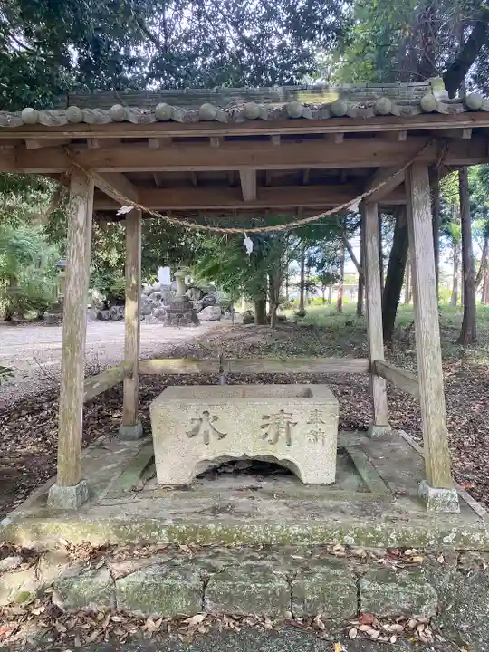 椋本神社の手水舎
