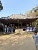 岩上神社の{uncategorized: "未分類", other: "その他", undefined: "問題あり", building: "その他建物", grave: "お墓", sacred_gate: "鳥居", guardian: "狛犬", statue: "像", buddha: "仏像", history: "歴史", nature: "自然", garden: "庭園", animal: "動物", pagoda: "塔", temizu: "手水舎", mountain_gate: "山門・神門", sanctuary: "本殿・本堂", subordinate: "末社・摂社", art: "芸術", scenery: "景色", jizo: "地蔵", ema: "絵馬", goshuin: "御朱印", omikuji: "おみくじ", items: "授与品その他", amulet: "お守り", goshuincho: "御朱印帳", eats: "食事", festival: "お祭り", votive_dance: "神楽", shichigosan: "七五三参", wedding: "結婚式", experience: "体験その他", initially: "初詣", around: "周辺", anti_infection: "感染症対策"}