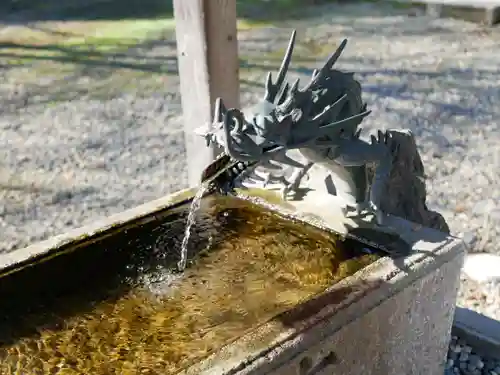 結城諏訪神社の手水舎