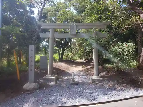 茶釜稲荷神社の鳥居