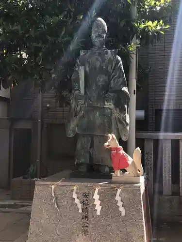 安倍晴明神社の像