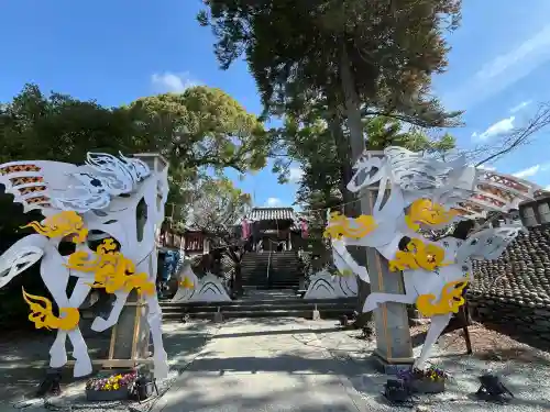 福島八幡宮の{uncategorized: "未分類", other: "その他", undefined: "問題あり", building: "その他建物", grave: "お墓", sacred_gate: "鳥居", guardian: "狛犬", statue: "像", buddha: "仏像", history: "歴史", nature: "自然", garden: "庭園", animal: "動物", pagoda: "塔", temizu: "手水舎", mountain_gate: "山門・神門", sanctuary: "本殿・本堂", subordinate: "末社・摂社", art: "芸術", scenery: "景色", jizo: "地蔵", ema: "絵馬", goshuin: "御朱印", omikuji: "おみくじ", items: "授与品その他", amulet: "お守り", goshuincho: "御朱印帳", eats: "食事", festival: "お祭り", votive_dance: "神楽", shichigosan: "七五三参", wedding: "結婚式", experience: "体験その他", initially: "初詣", around: "周辺", anti_infection: "感染症対策"}
