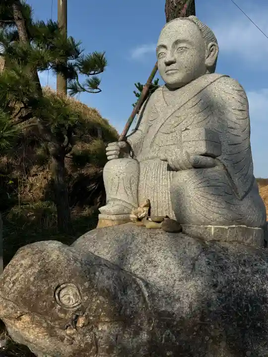 島児神社の{uncategorized: "未分類", other: "その他", undefined: "問題あり", building: "その他建物", grave: "お墓", sacred_gate: "鳥居", guardian: "狛犬", statue: "像", buddha: "仏像", history: "歴史", nature: "自然", garden: "庭園", animal: "動物", pagoda: "塔", temizu: "手水舎", mountain_gate: "山門・神門", sanctuary: "本殿・本堂", subordinate: "末社・摂社", art: "芸術", scenery: "景色", jizo: "地蔵", ema: "絵馬", goshuin: "御朱印", omikuji: "おみくじ", items: "授与品その他", amulet: "お守り", goshuincho: "御朱印帳", eats: "食事", festival: "お祭り", votive_dance: "神楽", shichigosan: "七五三参", wedding: "結婚式", experience: "体験その他", initially: "初詣", around: "周辺", anti_infection: "感染症対策"}
