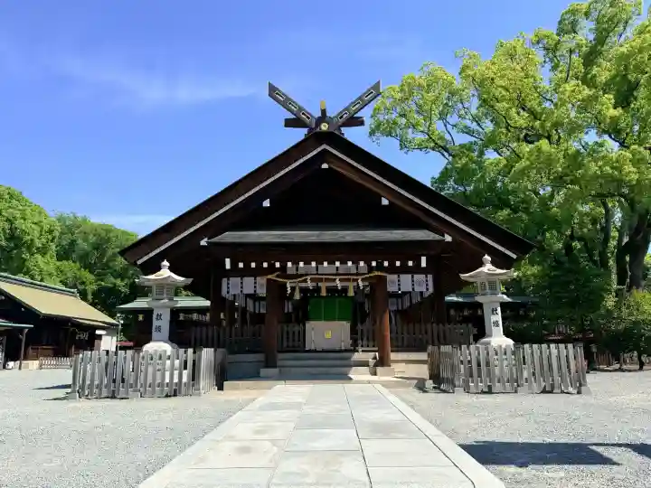 大鳥大社の{uncategorized: "未分類", other: "その他", undefined: "問題あり", building: "その他建物", grave: "お墓", sacred_gate: "鳥居", guardian: "狛犬", statue: "像", buddha: "仏像", history: "歴史", nature: "自然", garden: "庭園", animal: "動物", pagoda: "塔", temizu: "手水舎", mountain_gate: "山門・神門", sanctuary: "本殿・本堂", subordinate: "末社・摂社", art: "芸術", scenery: "景色", jizo: "地蔵", ema: "絵馬", goshuin: "御朱印", omikuji: "おみくじ", items: "授与品その他", amulet: "お守り", goshuincho: "御朱印帳", eats: "食事", festival: "お祭り", votive_dance: "神楽", shichigosan: "七五三参", wedding: "結婚式", experience: "体験その他", initially: "初詣", around: "周辺", anti_infection: "感染症対策"}