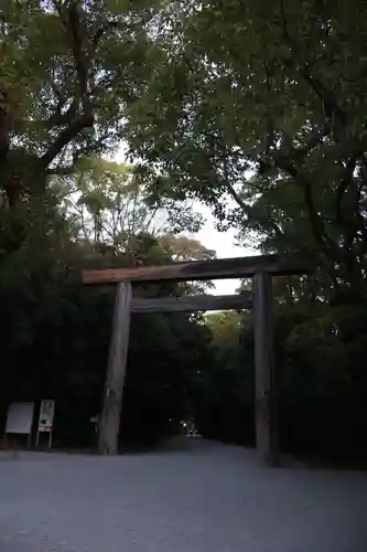 熱田神宮の鳥居