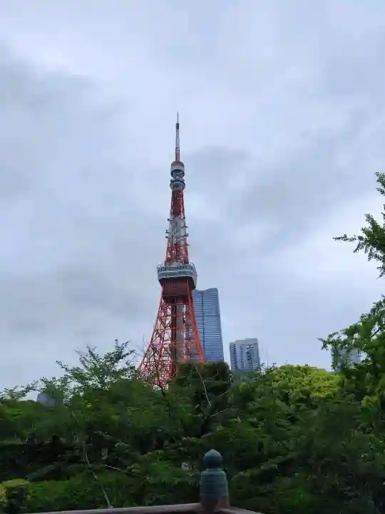 増上寺の{uncategorized: "未分類", other: "その他", undefined: "問題あり", building: "その他建物", grave: "お墓", sacred_gate: "鳥居", guardian: "狛犬", statue: "像", buddha: "仏像", history: "歴史", nature: "自然", garden: "庭園", animal: "動物", pagoda: "塔", temizu: "手水舎", mountain_gate: "山門・神門", sanctuary: "本殿・本堂", subordinate: "末社・摂社", art: "芸術", scenery: "景色", jizo: "地蔵", ema: "絵馬", goshuin: "御朱印", omikuji: "おみくじ", items: "授与品その他", amulet: "お守り", goshuincho: "御朱印帳", eats: "食事", festival: "お祭り", votive_dance: "神楽", shichigosan: "七五三参", wedding: "結婚式", experience: "体験その他", initially: "初詣", around: "周辺", anti_infection: "感染症対策"}