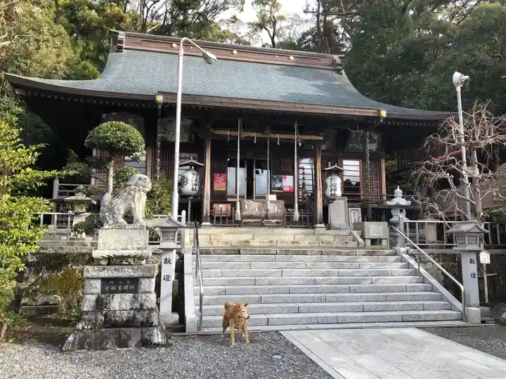 飽波神社の本殿・本堂