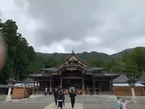彌彦神社の本殿・本堂