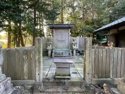 小野神社の{uncategorized: "未分類", other: "その他", undefined: "問題あり", building: "その他建物", grave: "お墓", sacred_gate: "鳥居", guardian: "狛犬", statue: "像", buddha: "仏像", history: "歴史", nature: "自然", garden: "庭園", animal: "動物", pagoda: "塔", temizu: "手水舎", mountain_gate: "山門・神門", sanctuary: "本殿・本堂", subordinate: "末社・摂社", art: "芸術", scenery: "景色", jizo: "地蔵", ema: "絵馬", goshuin: "御朱印", omikuji: "おみくじ", items: "授与品その他", amulet: "お守り", goshuincho: "御朱印帳", eats: "食事", festival: "お祭り", votive_dance: "神楽", shichigosan: "七五三参", wedding: "結婚式", experience: "体験その他", initially: "初詣", around: "周辺", anti_infection: "感染症対策"}