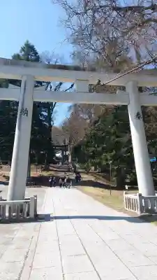 諏訪大社上社前宮の{uncategorized: "未分類", other: "その他", undefined: "問題あり", building: "その他建物", grave: "お墓", sacred_gate: "鳥居", guardian: "狛犬", statue: "像", buddha: "仏像", history: "歴史", nature: "自然", garden: "庭園", animal: "動物", pagoda: "塔", temizu: "手水舎", mountain_gate: "山門・神門", sanctuary: "本殿・本堂", subordinate: "末社・摂社", art: "芸術", scenery: "景色", jizo: "地蔵", ema: "絵馬", goshuin: "御朱印", omikuji: "おみくじ", items: "授与品その他", amulet: "お守り", goshuincho: "御朱印帳", eats: "食事", festival: "お祭り", votive_dance: "神楽", shichigosan: "七五三参", wedding: "結婚式", experience: "体験その他", initially: "初詣", around: "周辺", anti_infection: "感染症対策"}